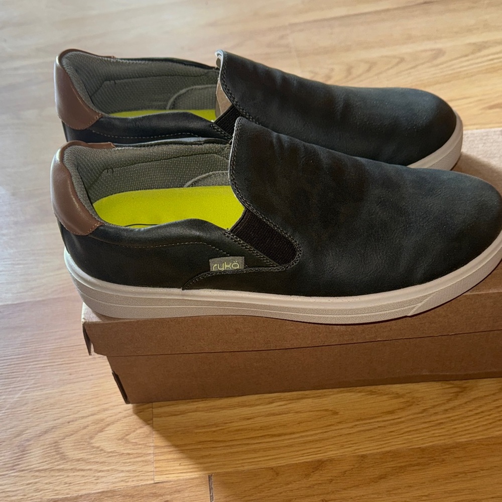 Ryka women’s size 8.5w 8.5 wide Viv Slip-On Shoes green - Picture 4 of 12